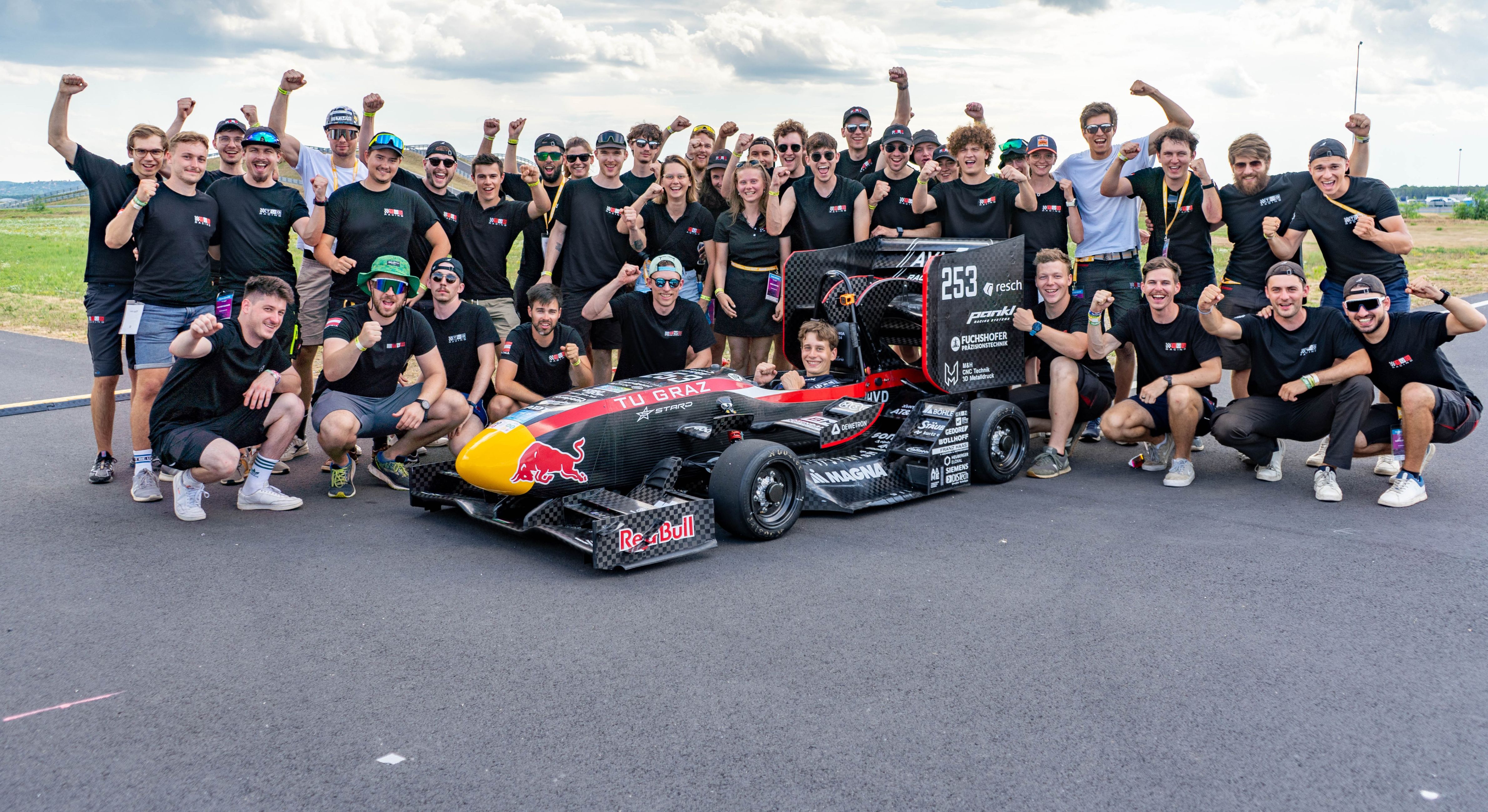 TUG Racing Team Photo